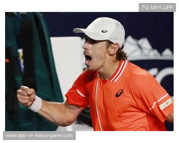 网球新星怒吼场边教练：别再说话！